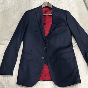 Oliver Wicks 3 Piece Suit